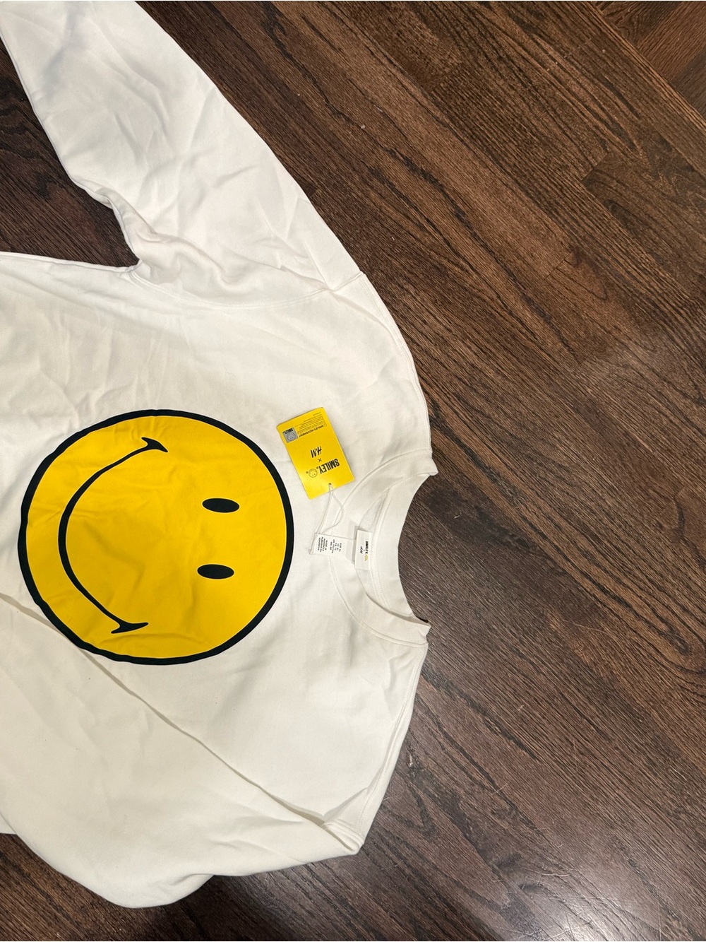 H&M White Crewneck with Yellow Smiley Graphic